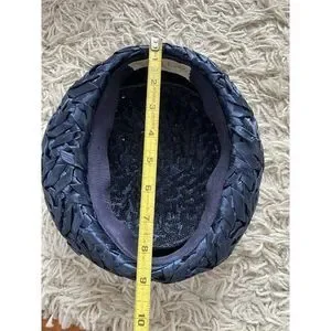 Vintage Pillbox Hat Saks Fifth Avenue Dark Navy Blue Straw 1950s Vintage Pillbox Hat Saks Fifth Avenue Dark Navy Blue Straw  main image 2